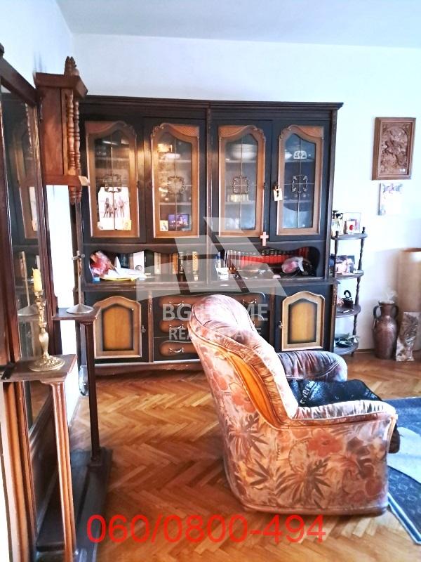 Stan na prodaju u Beogradu, Đeram pijaca, dvoiposoban, 58m2, cena 195000 evra