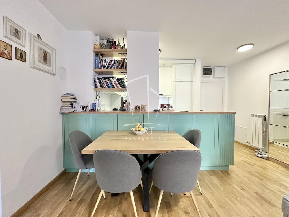 Stan na prodaju u Beogradu, Višnjička banja, dvosoban, 46m2, cena 144000 evra