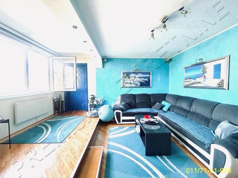Stan na prodaju u Beogradu, Braće Jerković, cetvorosoban, 102m2, cena 245000 evra
