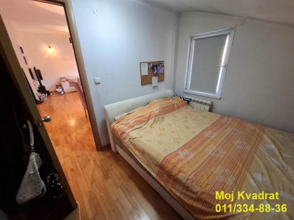Stan na prodaju u Beogradu, Bele Vode, dvoiposoban, 45m2, cena 110000 evra