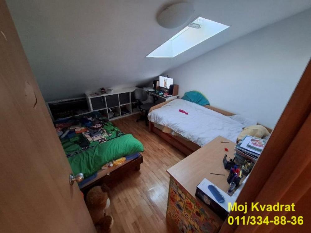Stan na prodaju u Beogradu, Bele Vode, dvoiposoban, 45m2, cena 110000 evra