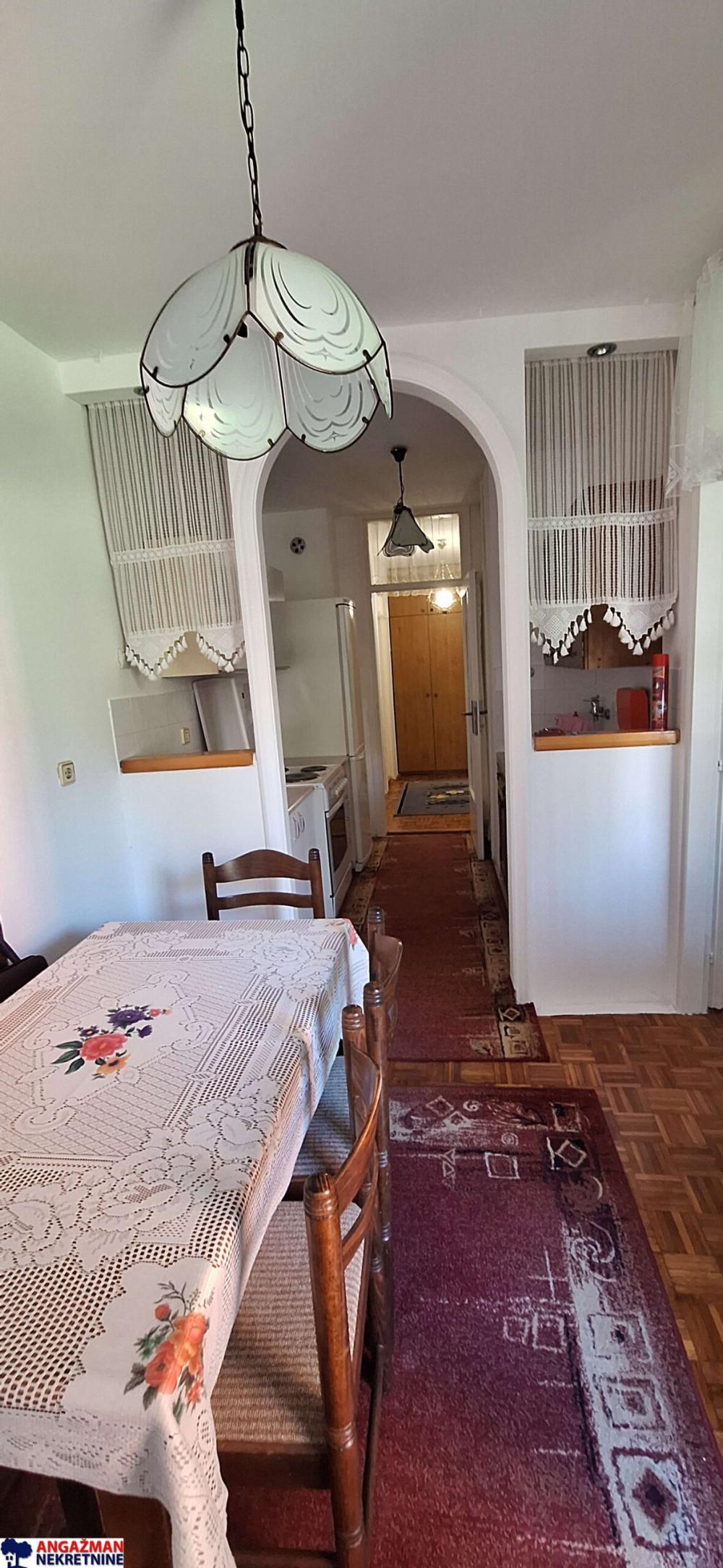 Stan na prodaju u Beogradu, Zemun, dvosoban, 53m2, cena 112000 evra