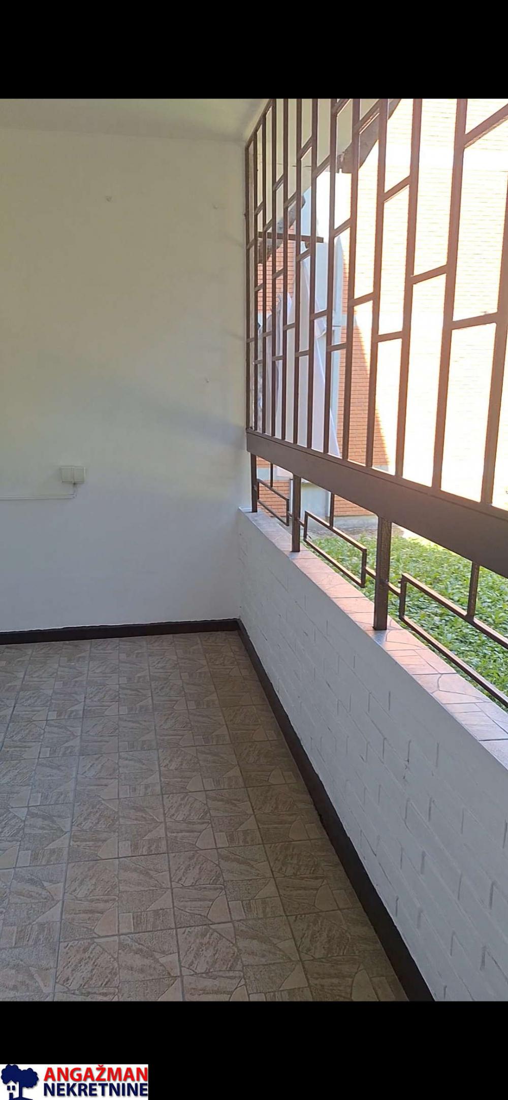 Stan na prodaju u Beogradu, Zemun, dvosoban, 53m2, cena 112000 evra
