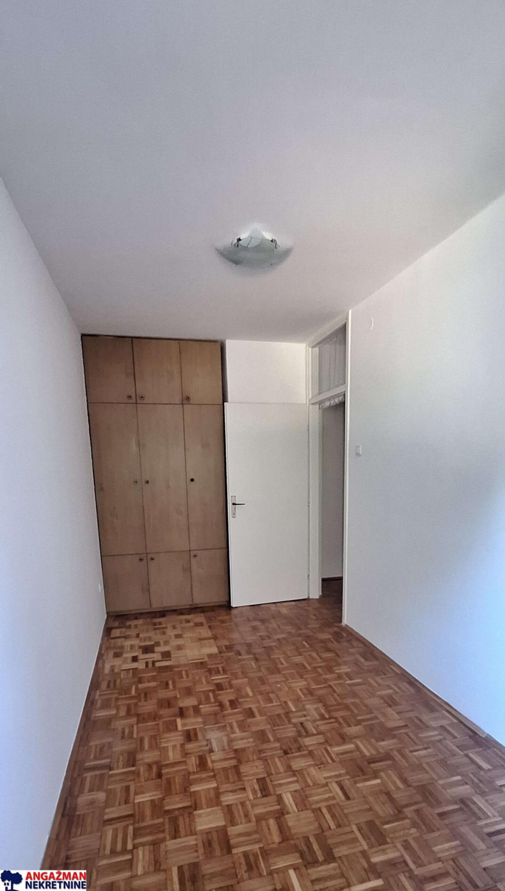 Stan na prodaju u Beogradu, Zemun, dvosoban, 53m2, cena 112000 evra