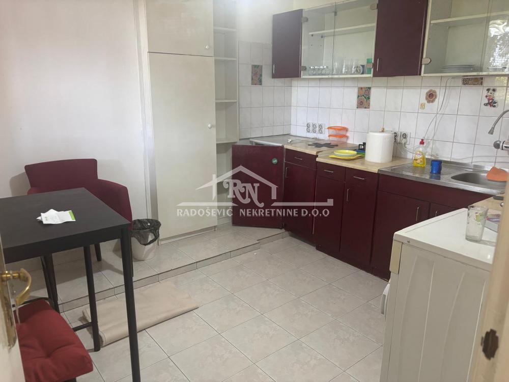 Stan na prodaju u Beogradu, Rakovica, jednosoban, 34m2, cena 75000 evra