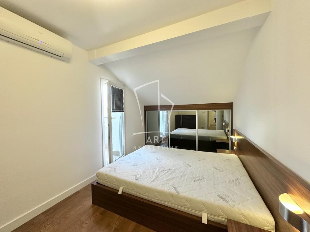 Stan na prodaju u Beogradu, Novi Beograd, cetvorosoban, 108m2, cena 396000 evra