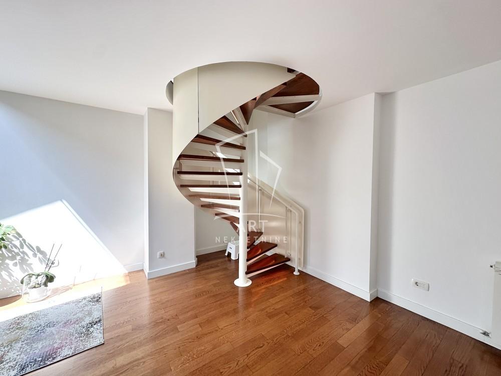 Stan na prodaju u Beogradu, Novi Beograd, cetvorosoban, 108m2, cena 396000 evra