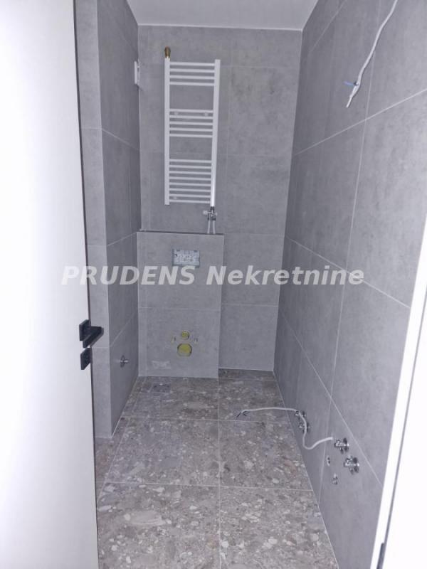 Stan na prodaju u Beogradu, Crveni Krst, dvoiposoban, 69m2, cena 262200 evra