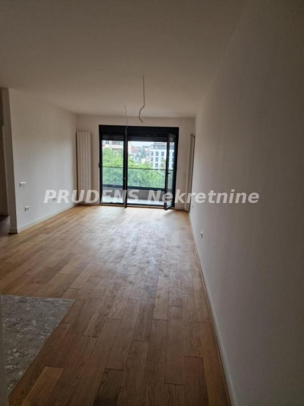 Stan na prodaju u Beogradu, Crveni Krst, dvoiposoban, 69m2, cena 262200 evra