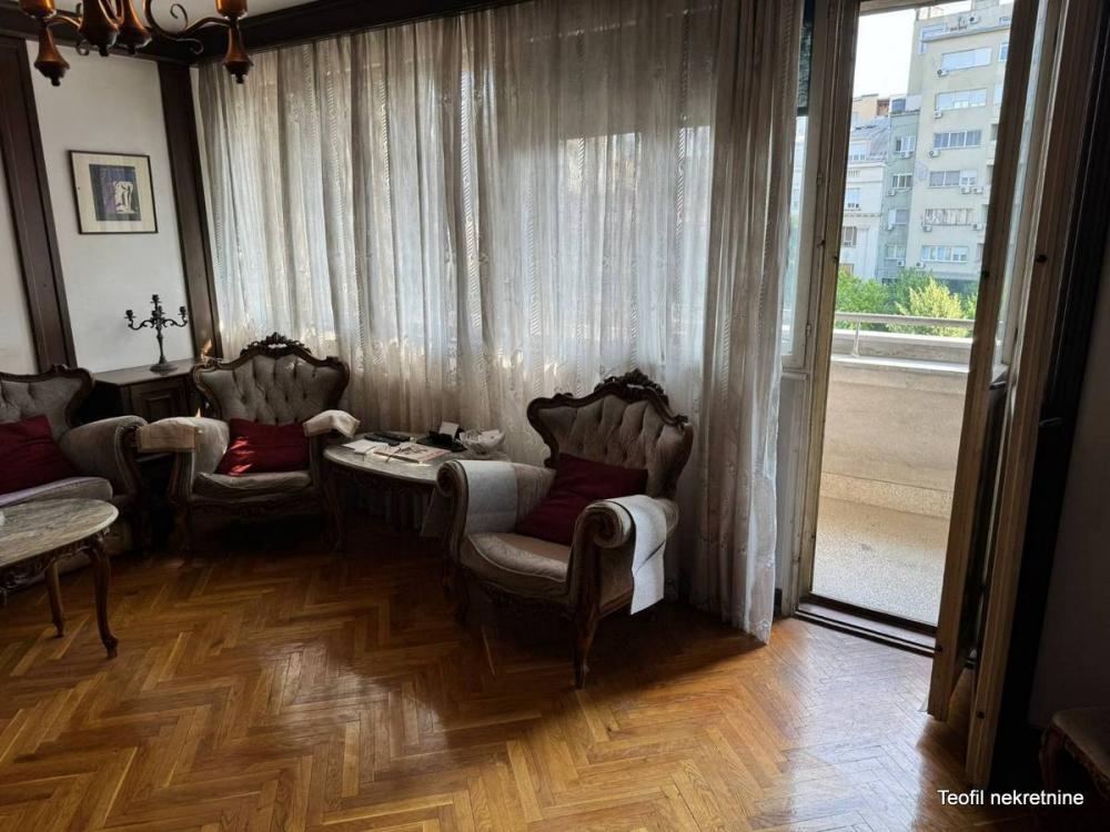 Stan na prodaju u Beogradu, Beograd (centar), cetvorosoban, 97m2, cena 550000 evra