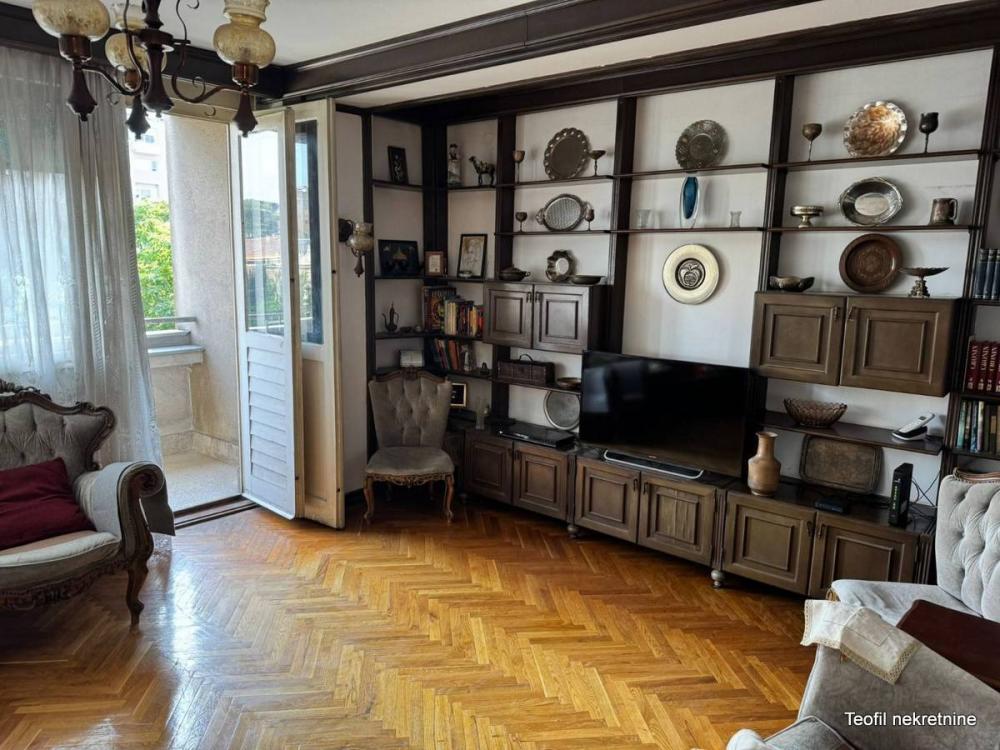 Stan na prodaju u Beogradu, Beograd (centar), cetvorosoban, 97m2, cena 550000 evra