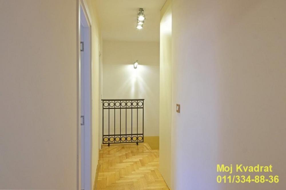 Stan na prodaju u Beogradu, Pašino brdo, trosoban, 80m2, cena 304000 evra