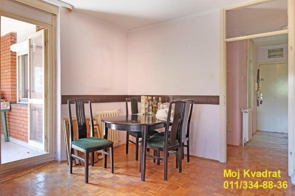 Stan na prodaju u Beogradu, Medaković 3, dvoiposoban, 59m2, cena 142000 evra