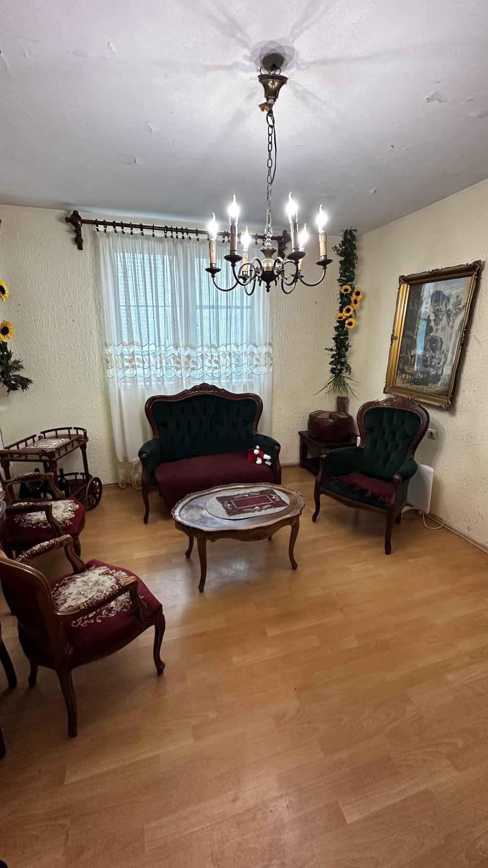 Stan na prodaju u Beogradu, Mladenovac, cetvorosoban, 87m2, cena 100000 evra