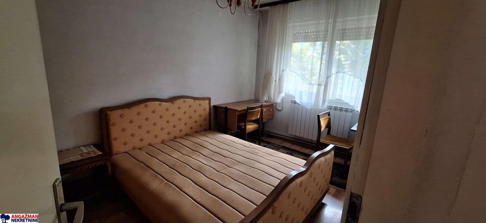 Stan na prodaju u Beogradu, Zemun, cetvorosoban, 80m2, cena 113000 evra