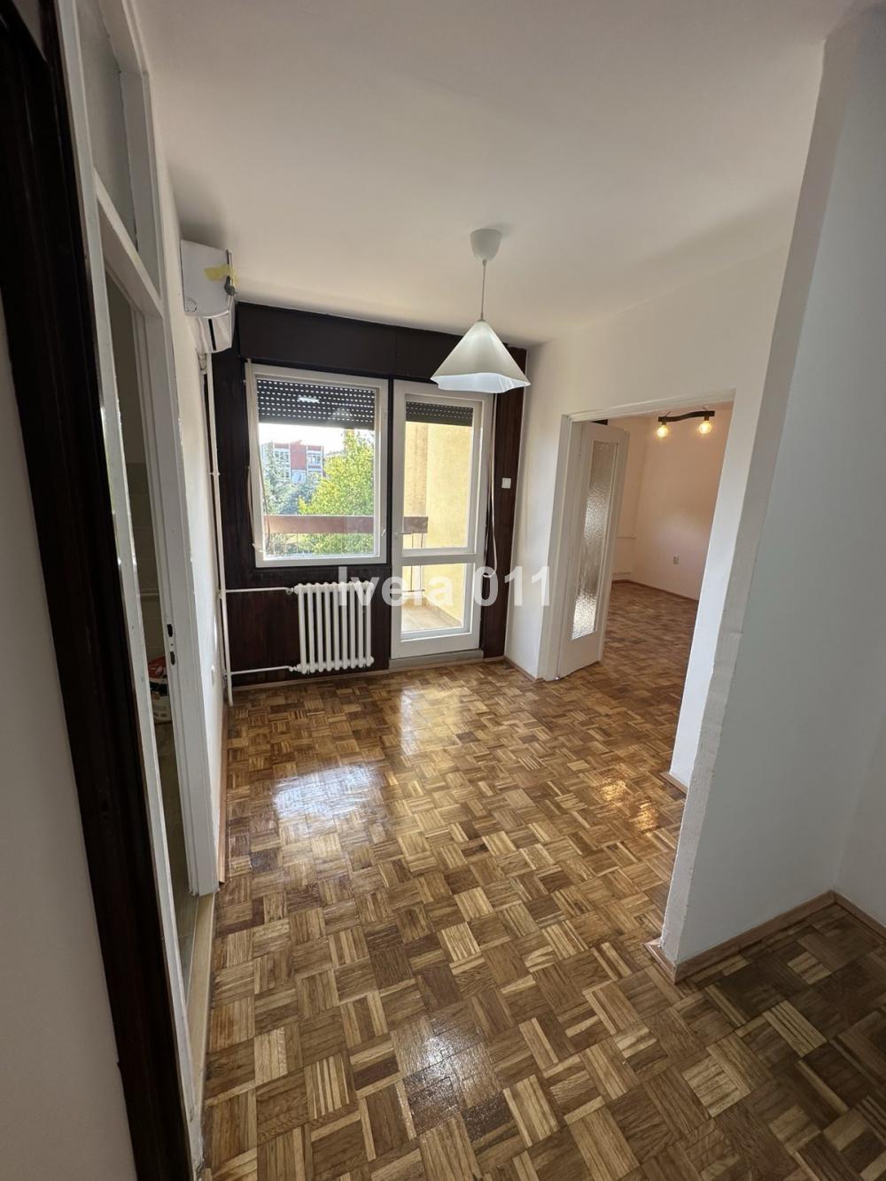Stan na prodaju u Beogradu, Čukarica, jednoiposoban, 57m2, cena 113000 evra