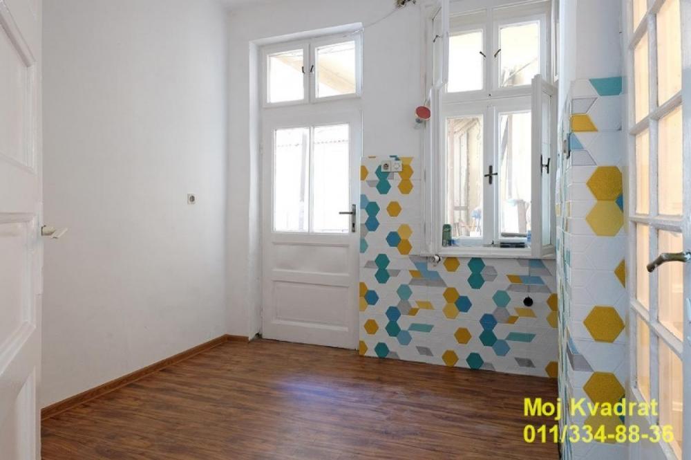 Stan na prodaju u Beogradu, Južni bulevar, dvosoban, 69m2, cena 199000 evra