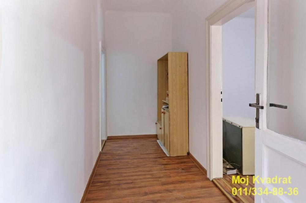 Stan na prodaju u Beogradu, Južni bulevar, dvosoban, 69m2, cena 199000 evra