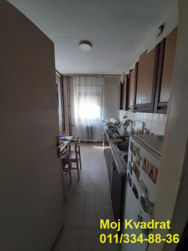 Stan na prodaju u Beogradu, Novi Beograd blok 71, trosoban, 91m2, cena 245000 evra