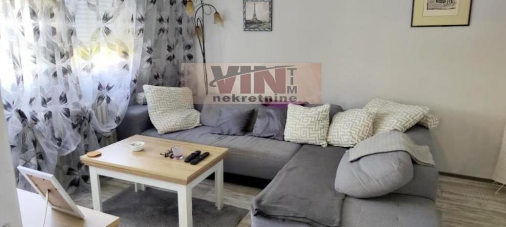 Stan na prodaju u Beogradu, Braće Jerković, dvoiposoban, 70m2, cena 187000 evra