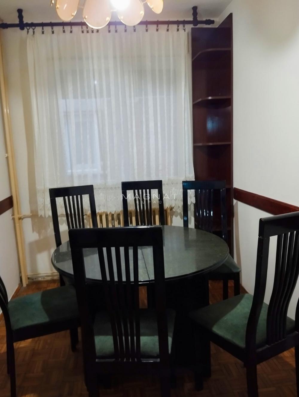 Stan na prodaju u Beogradu, Rakovica, dvoiposoban, 71m2, cena 165000 evra