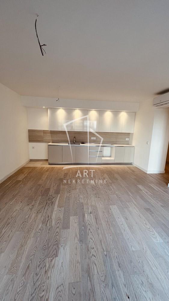 Stan na prodaju u Beogradu, Beograd na vodi, cetvorosoban, 109m2, cena 525000 evra