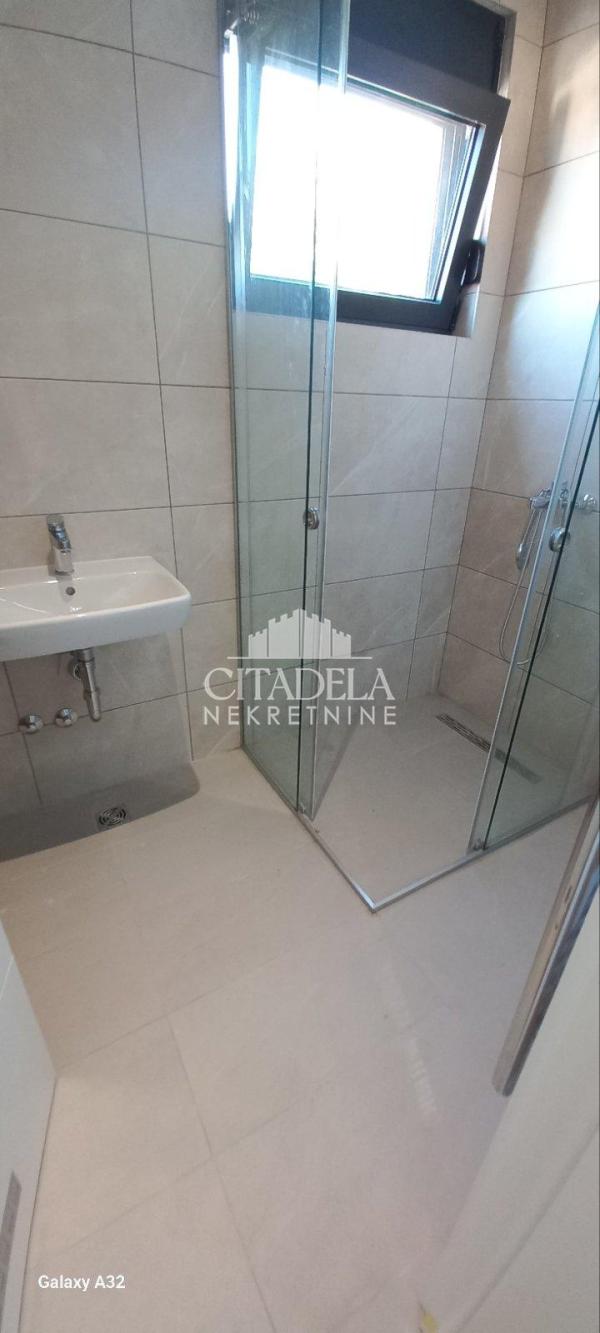 Stan na prodaju u Beogradu, Čukarica, jednoiposoban, 46m2, cena 149000 evra
