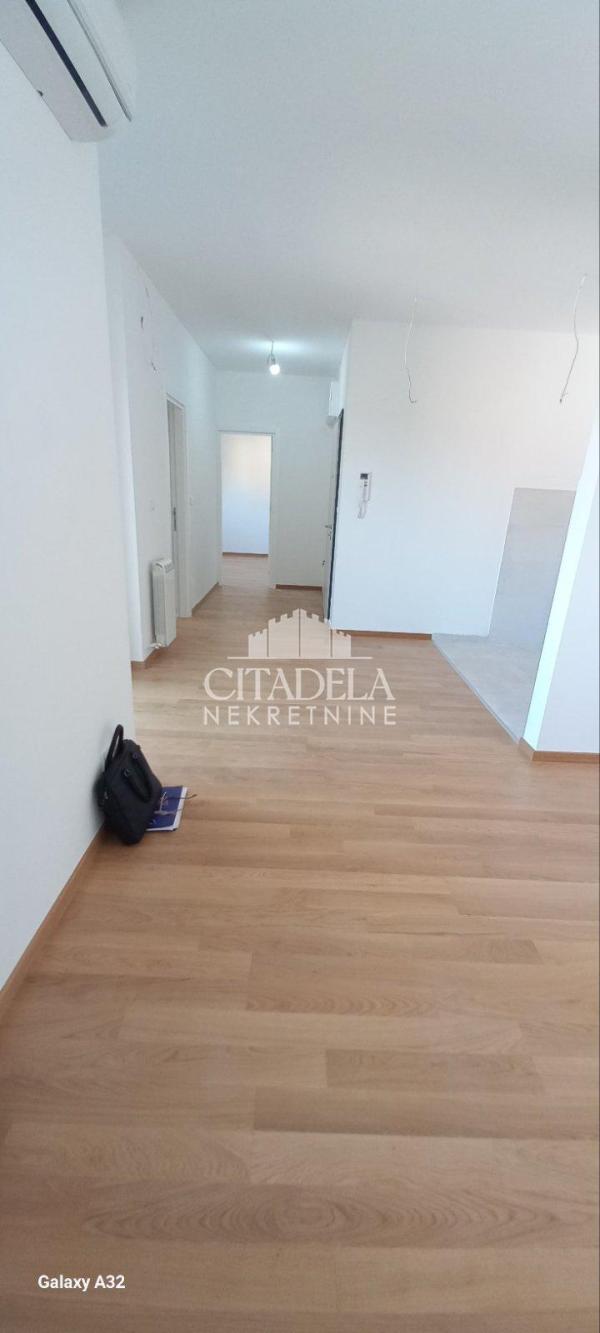 Stan na prodaju u Beogradu, Čukarica, jednoiposoban, 46m2, cena 149000 evra