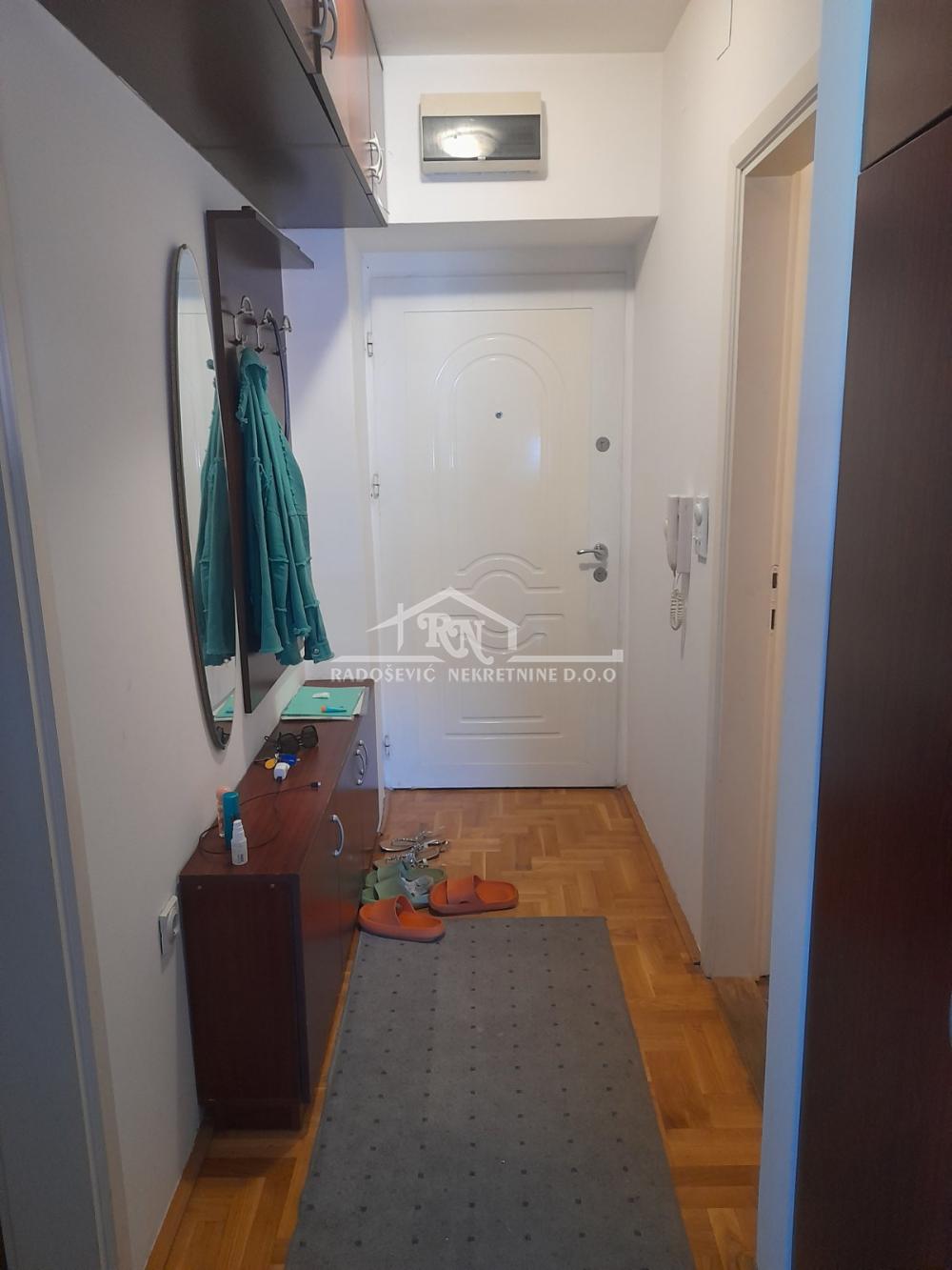 Stan na prodaju u Beogradu, Banovo brdo, dvosoban, 43m2, cena 135000 evra