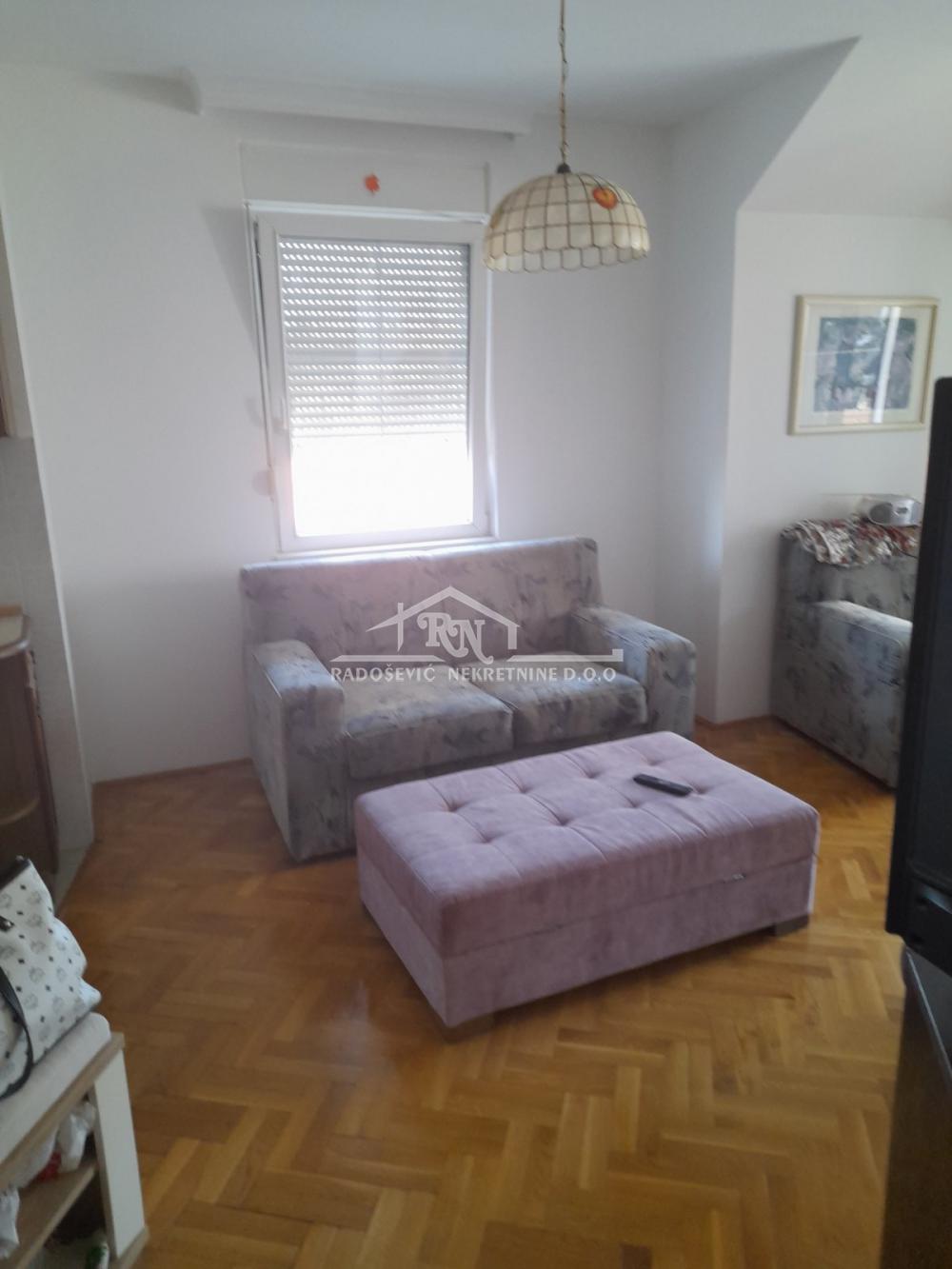 Stan na prodaju u Beogradu, Banovo brdo, dvosoban, 43m2, cena 135000 evra