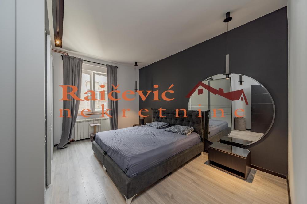 Stan na prodaju u Beogradu, Beograd (centar), trosoban, 83m2, cena 360000 evra