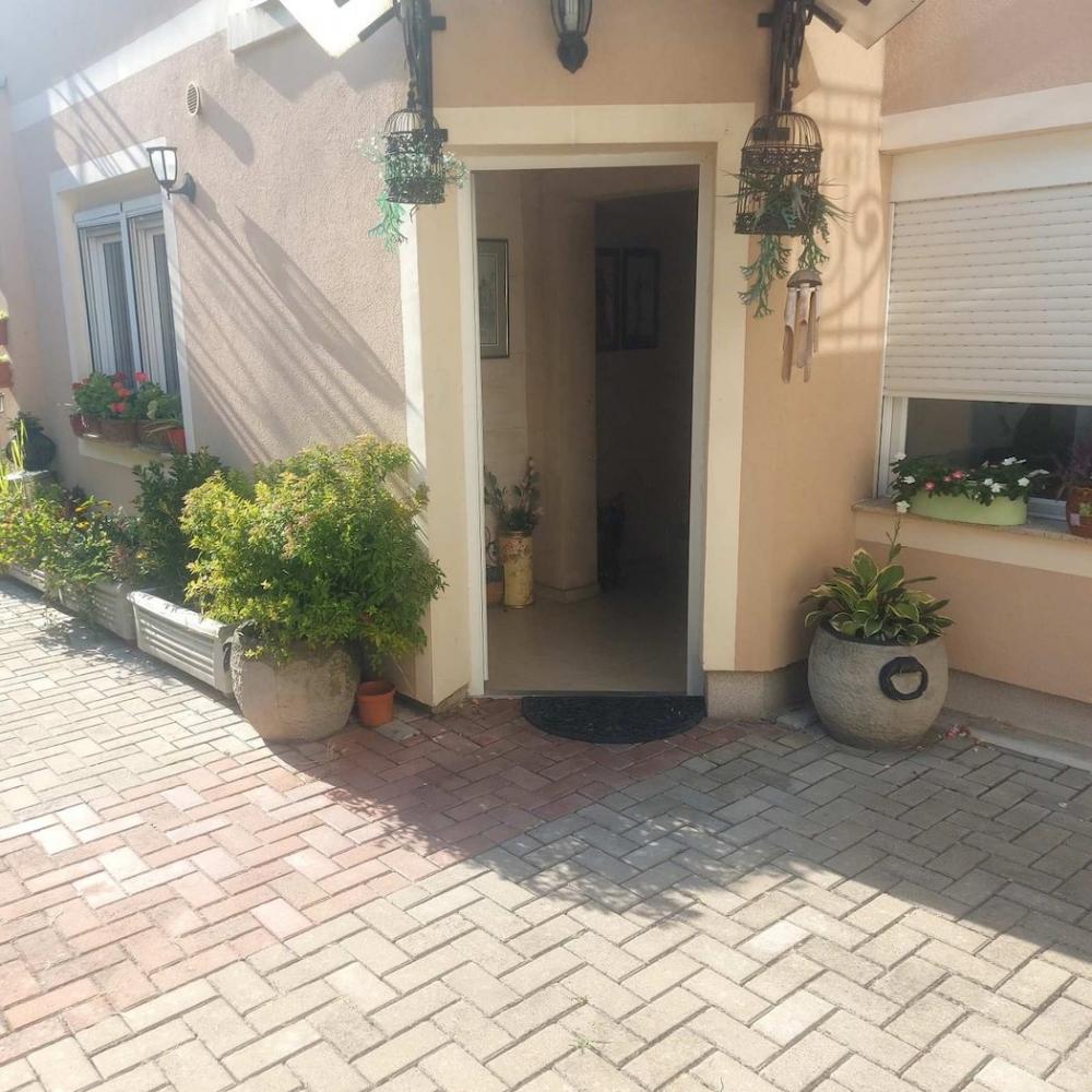 Stan na prodaju u Beogradu, Zemun, dvosoban, 38m2, cena 105000 evra