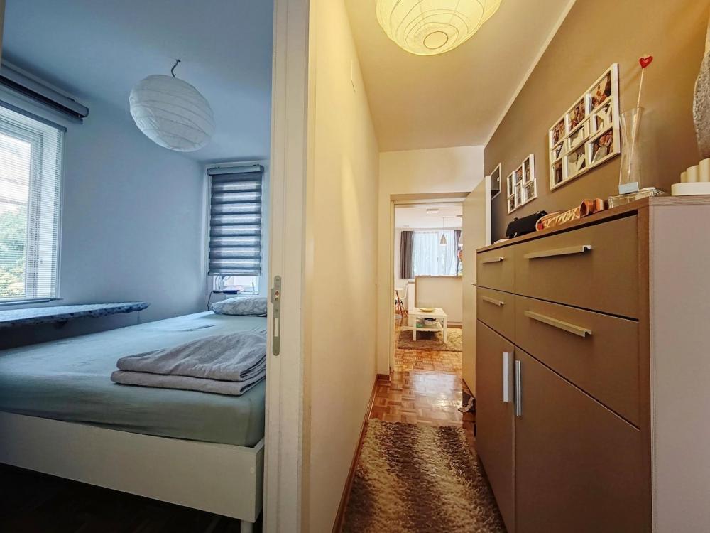 Stan na prodaju u Beogradu, Kumodraž, dvoiposoban, 46m2, cena 125000 evra