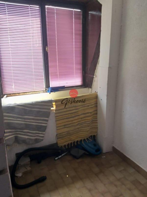 Stan na prodaju u Beogradu, Braće Jerković, jednosoban, 32m2, cena 95000 evra