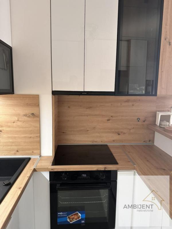 Stan na prodaju u Beogradu, Višnjička banja, dvosoban, 52m2, cena 200000 evra