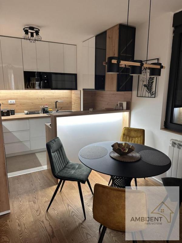 Stan na prodaju u Beogradu, Višnjička banja, dvosoban, 52m2, cena 200000 evra