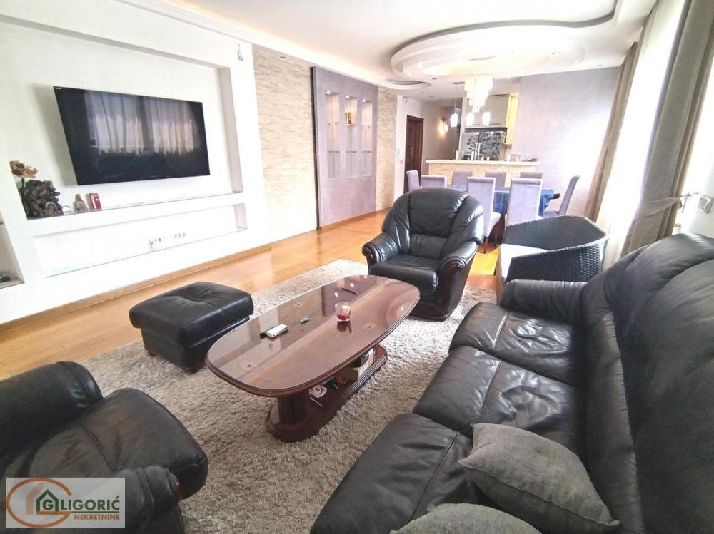 Stan na prodaju u Beogradu, Saobraćajni fakultet, cetvorosoban, 124m2, cena 380000 evra