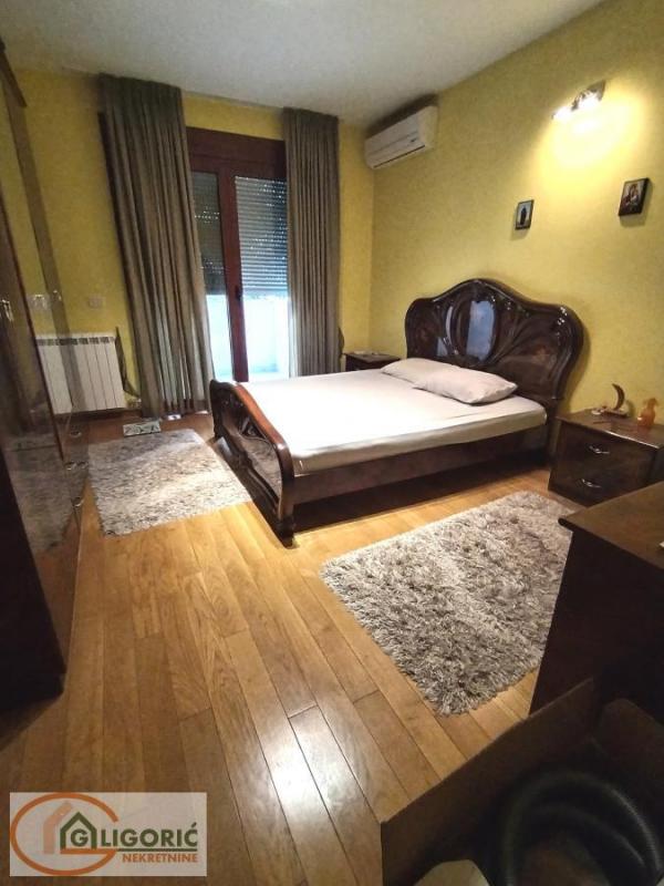 Stan na prodaju u Beogradu, Saobraćajni fakultet, cetvorosoban, 124m2, cena 390000 evra