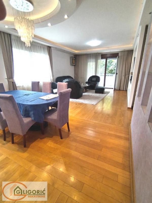 Stan na prodaju u Beogradu, Saobraćajni fakultet, cetvorosoban, 124m2, cena 390000 evra