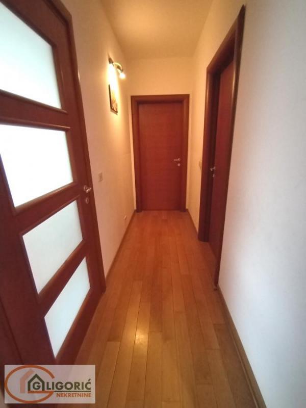 Stan na prodaju u Beogradu, Saobraćajni fakultet, cetvorosoban, 124m2, cena 390000 evra
