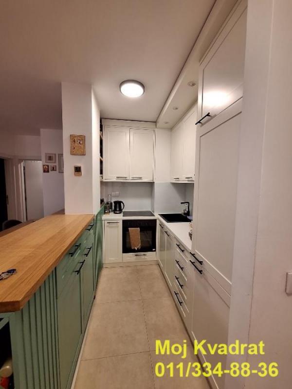 Stan na prodaju u Beogradu, Višnjička banja, dvosoban, 46m2, cena 144000 evra