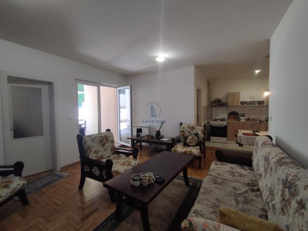 Stan na prodaju u Beogradu, Zvezdara 2, dvoiposoban, 55m2, cena 158000 evra