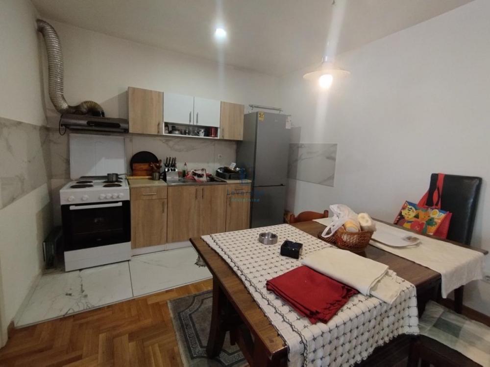 Stan na prodaju u Beogradu, Zvezdara 2, dvoiposoban, 55m2, cena 175000 evra