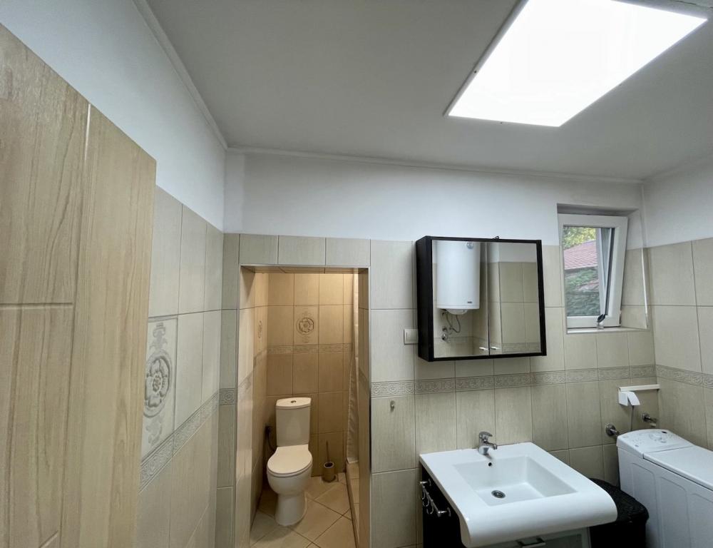 Stan na prodaju u Beogradu, Zemun, troiposoban, 77m2, cena 180000 evra