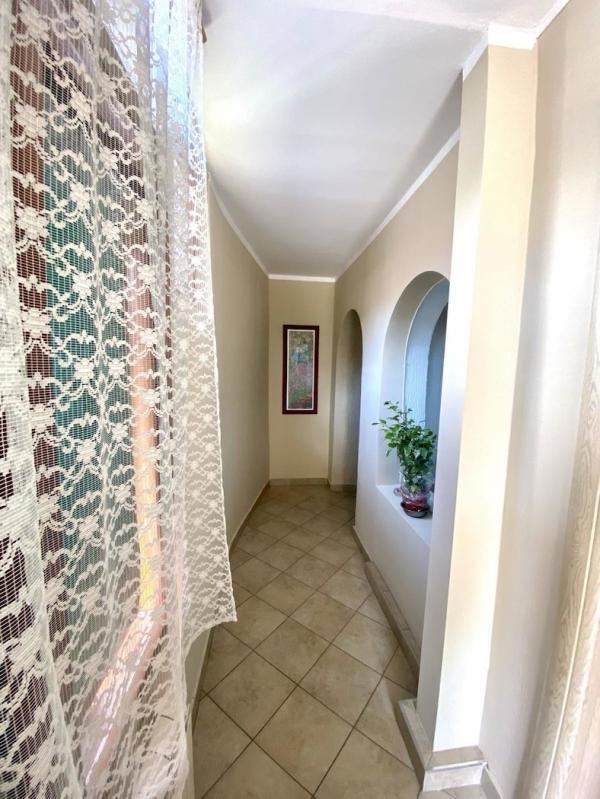 Stan na prodaju u Beogradu, Zemun, troiposoban, 77m2, cena 180000 evra