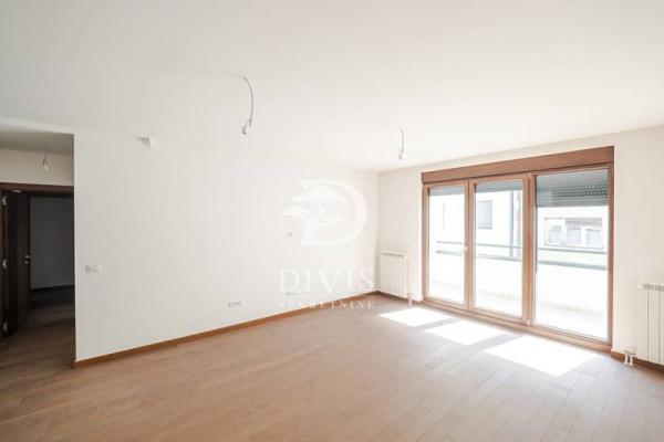 Stan na prodaju u Beogradu, Vračar (Hram), 101m2, cena 495000 evra