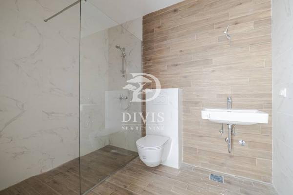 Stan na prodaju u Beogradu, Vračar (Hram), 101m2, cena 495000 evra