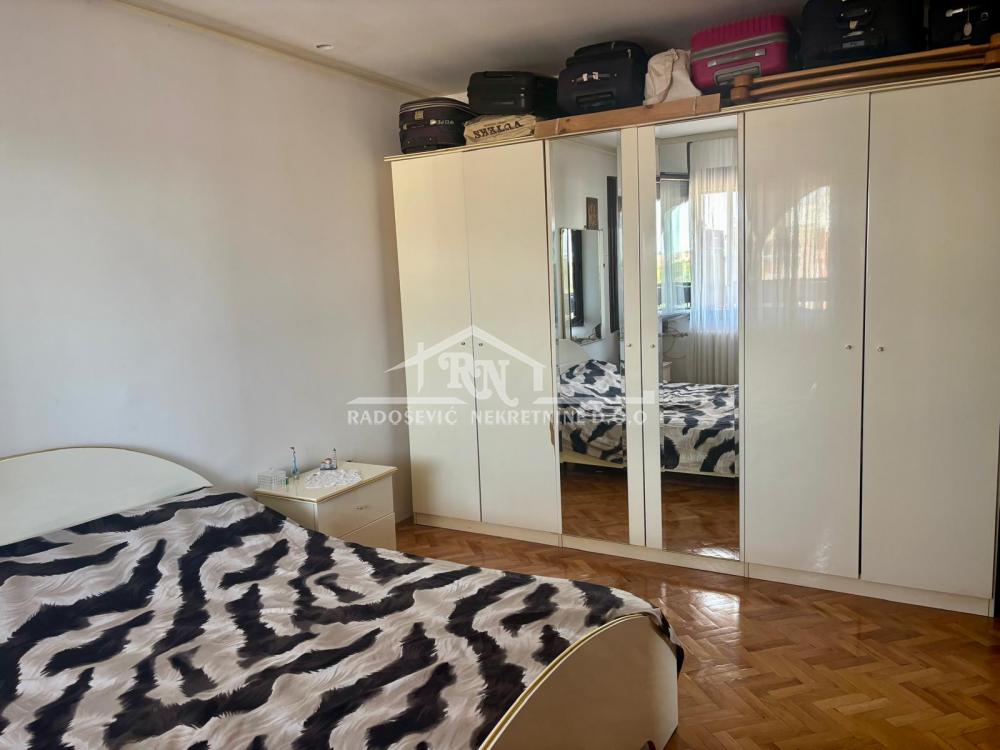 Stan na prodaju u Beogradu, Rakovica, cetvorosoban, 106m2, cena 235000 evra