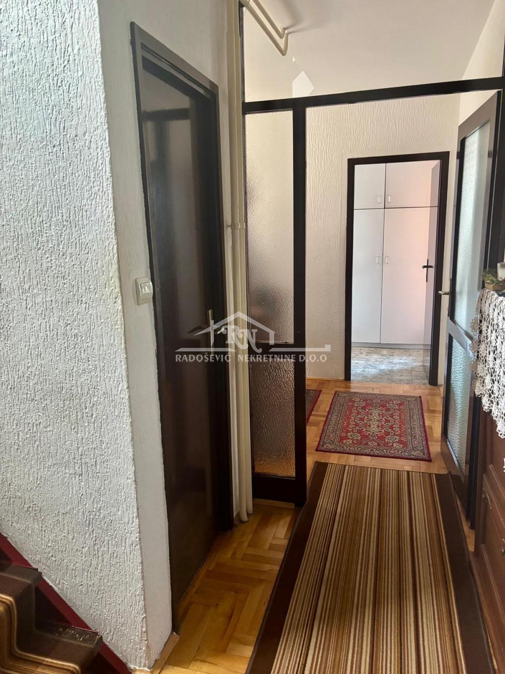 Stan na prodaju u Beogradu, Rakovica, cetvorosoban, 106m2, cena 235000 evra