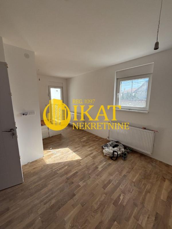 Stan na prodaju u Beogradu, Kaluđerica, dvoiposoban, 61m2, cena 109800 evra